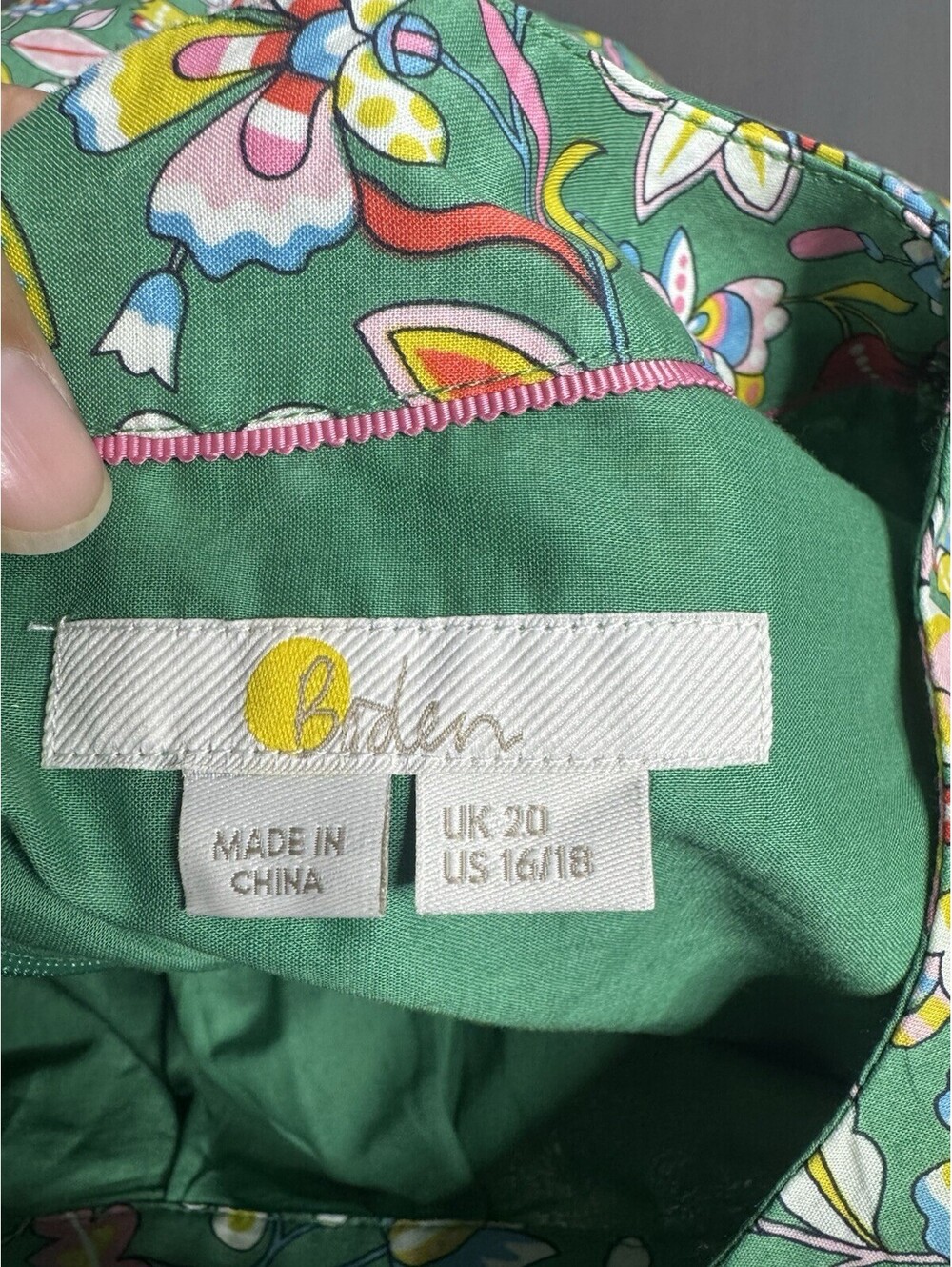 Boden Embroidered Cotton Midi Dress in Green Floral print - Picture 2 of 7